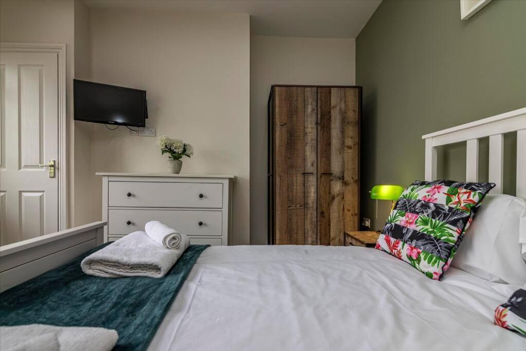 Dovecote House Beeston Private Parking 15Mins From Nottingham City Centre Close To Qmc Hospital Exterior photo