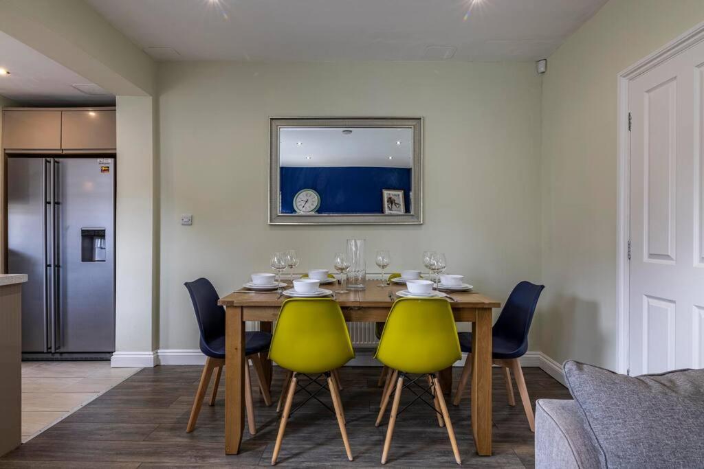 Dovecote House Beeston Private Parking 15Mins From Nottingham City Centre Close To Qmc Hospital Exterior photo