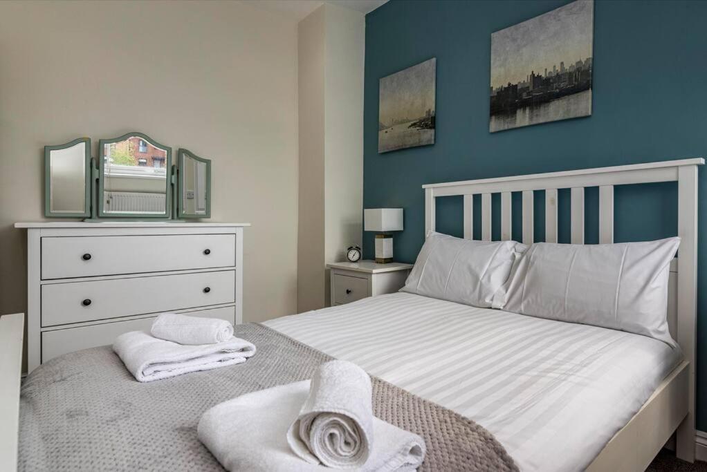 Dovecote House Beeston Private Parking 15Mins From Nottingham City Centre Close To Qmc Hospital Exterior photo