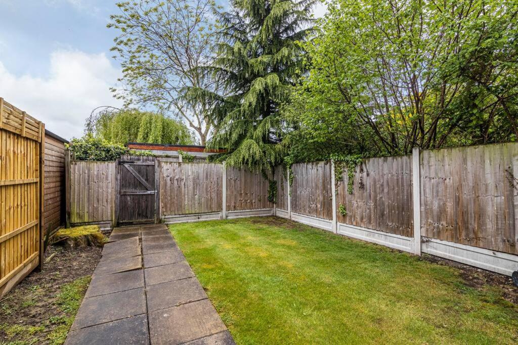 Dovecote House Beeston Private Parking 15Mins From Nottingham City Centre Close To Qmc Hospital Exterior photo