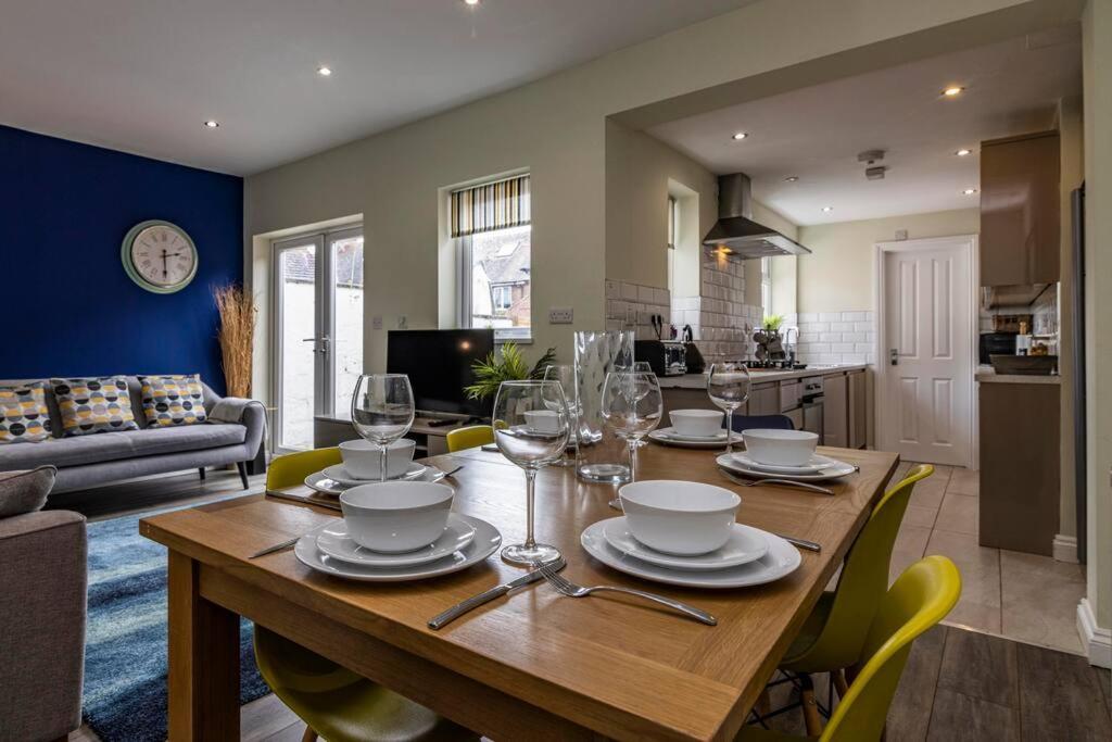 Dovecote House Beeston Private Parking 15Mins From Nottingham City Centre Close To Qmc Hospital Exterior photo